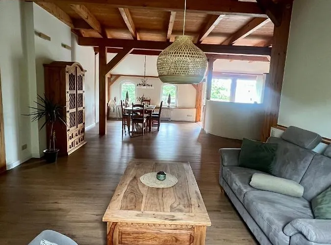 Bahnsteig 1 公寓 *